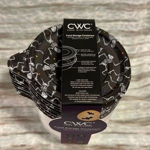 NWT Cooking With Color Food Storage Container, Skeleton